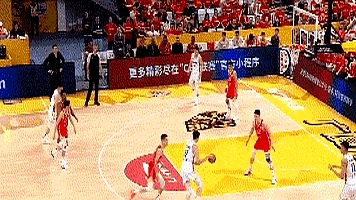 关于内地篮球赛事即将上演一场技术对抗激烈的比赛的信息