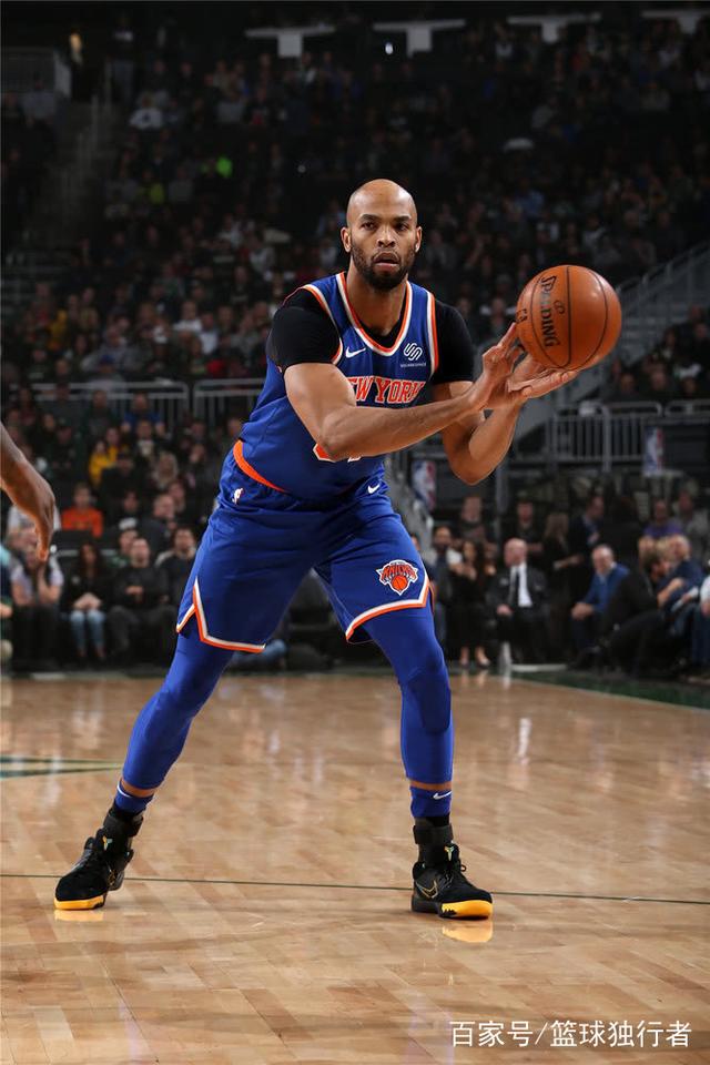 雄鹿翻盘尼克斯，胡金秋统治全场的简单介绍