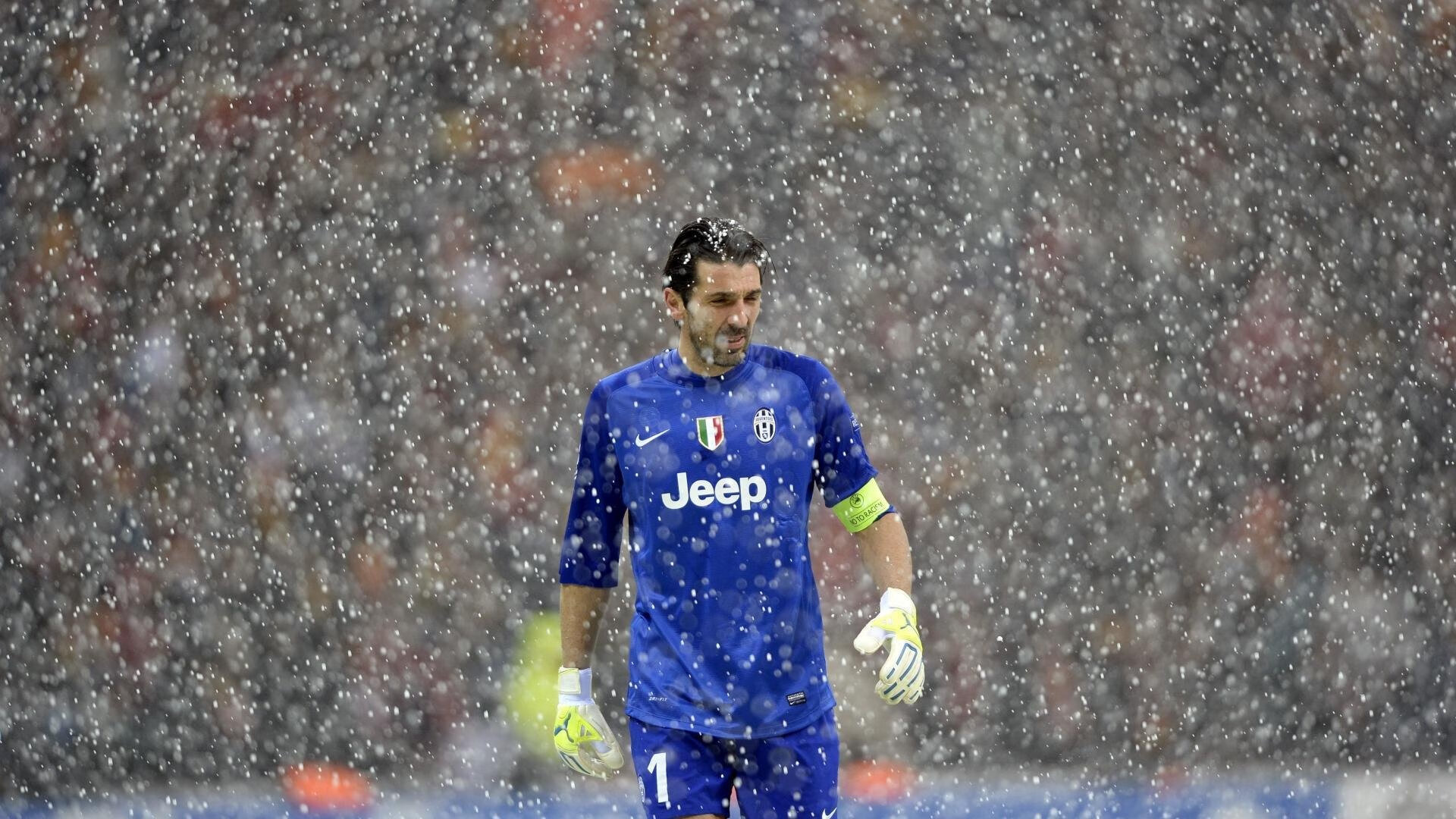 孤胆英雄与体系碾压，C罗带队取胜背后的那不勒斯式全面压制哲学