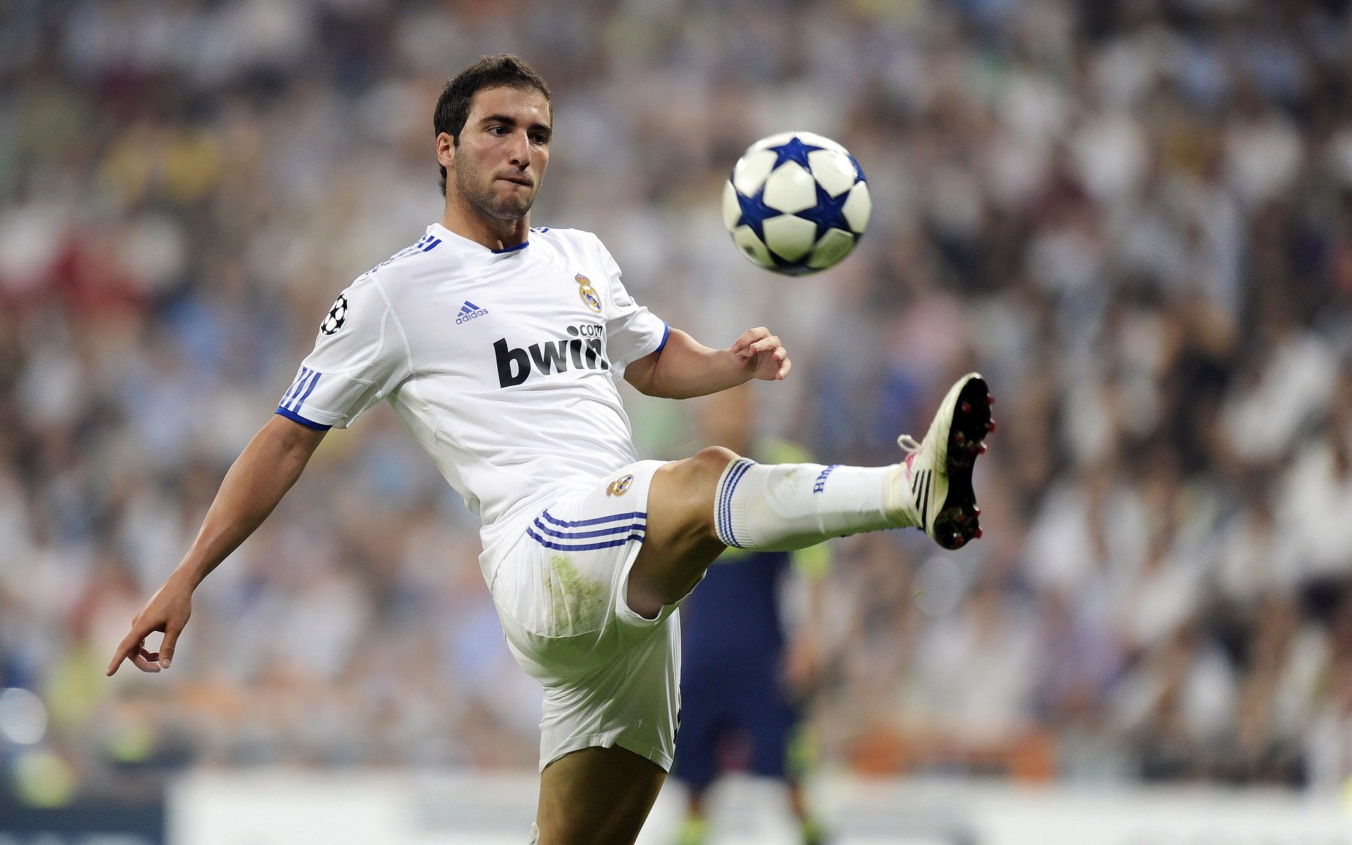 委内瑞拉踏平拉齐奥,迪巴拉如何用降维打击成为关键先生