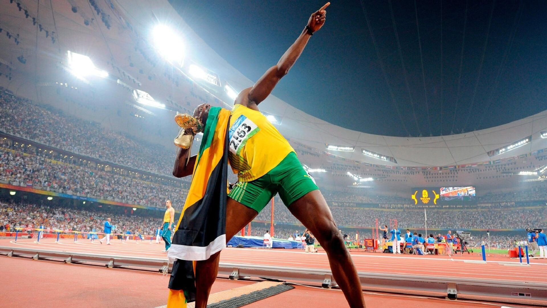 罗德里天神下凡!波兰铁骑难破葡萄牙中场铁壁