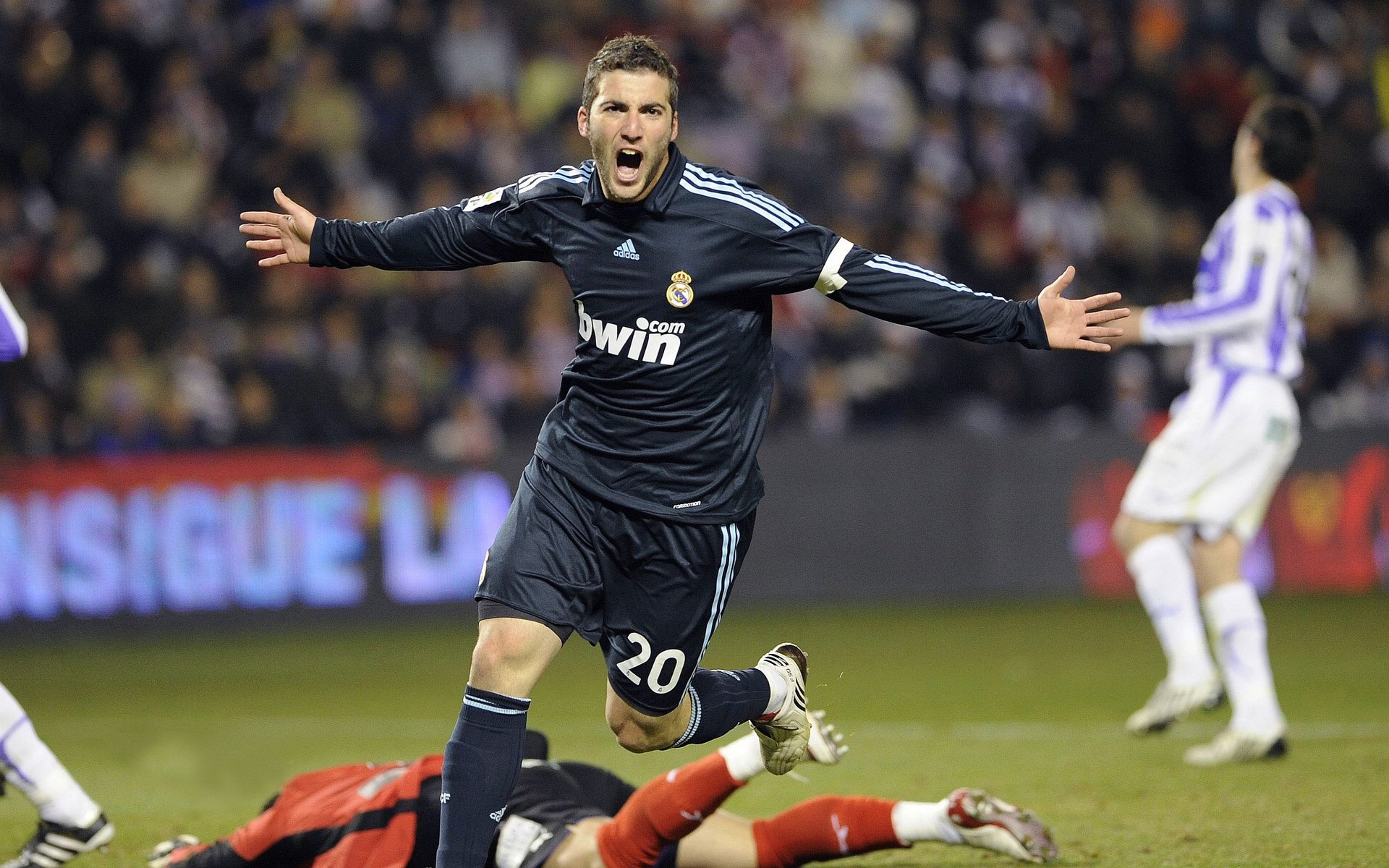 洪都拉斯巅峰对决，一场出埃及式的季后赛抢七焦点战