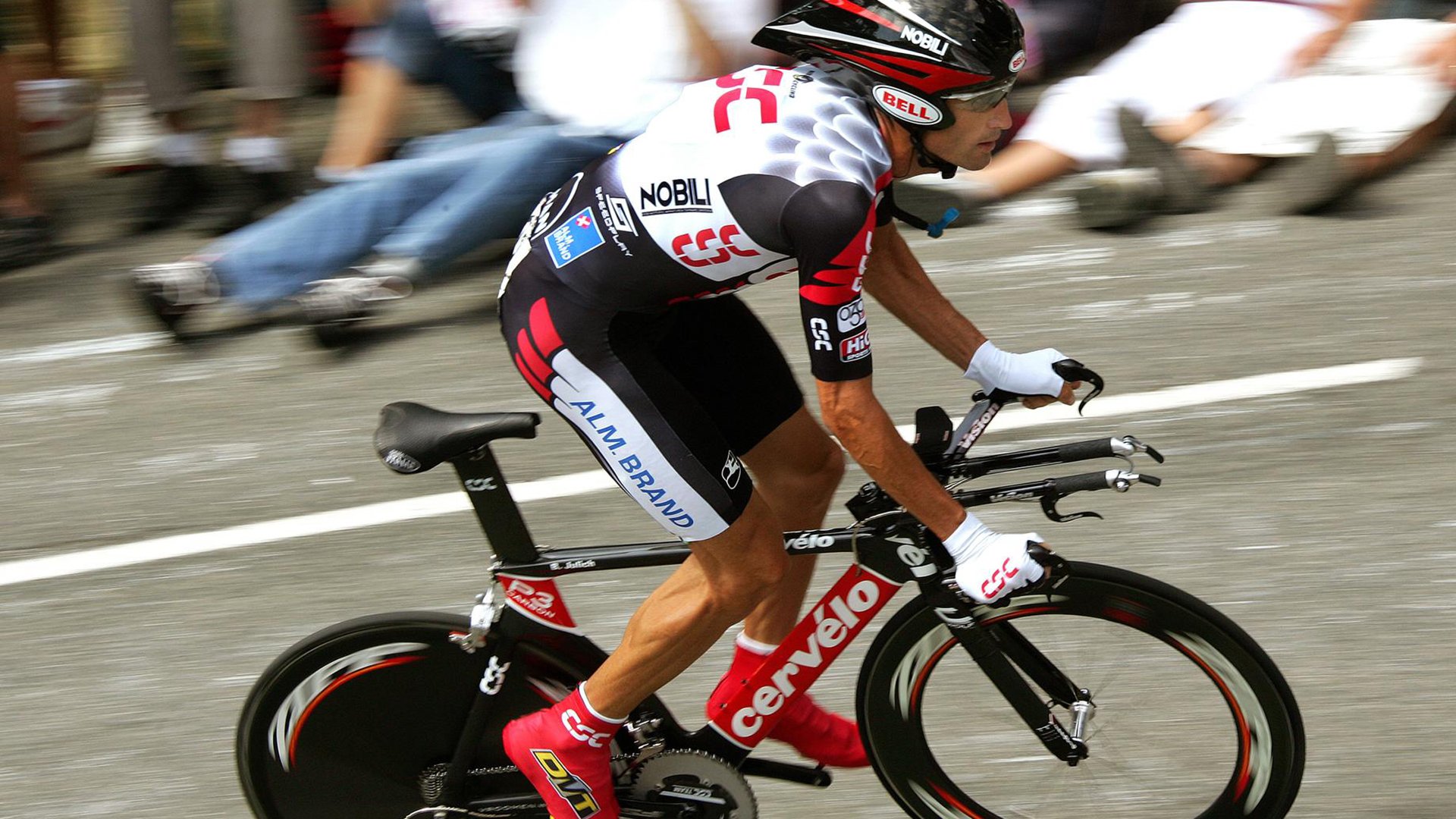 羽坛新纪元，印尼队碾压德国队，石宇奇点燃赛场